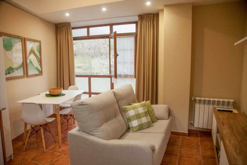 Cumbres De Los Picos Apartamento La Yedra Poo  Eksteriør bilde